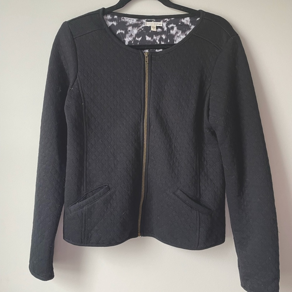 Black round neck jacket
Mercer and Madison
Size Small